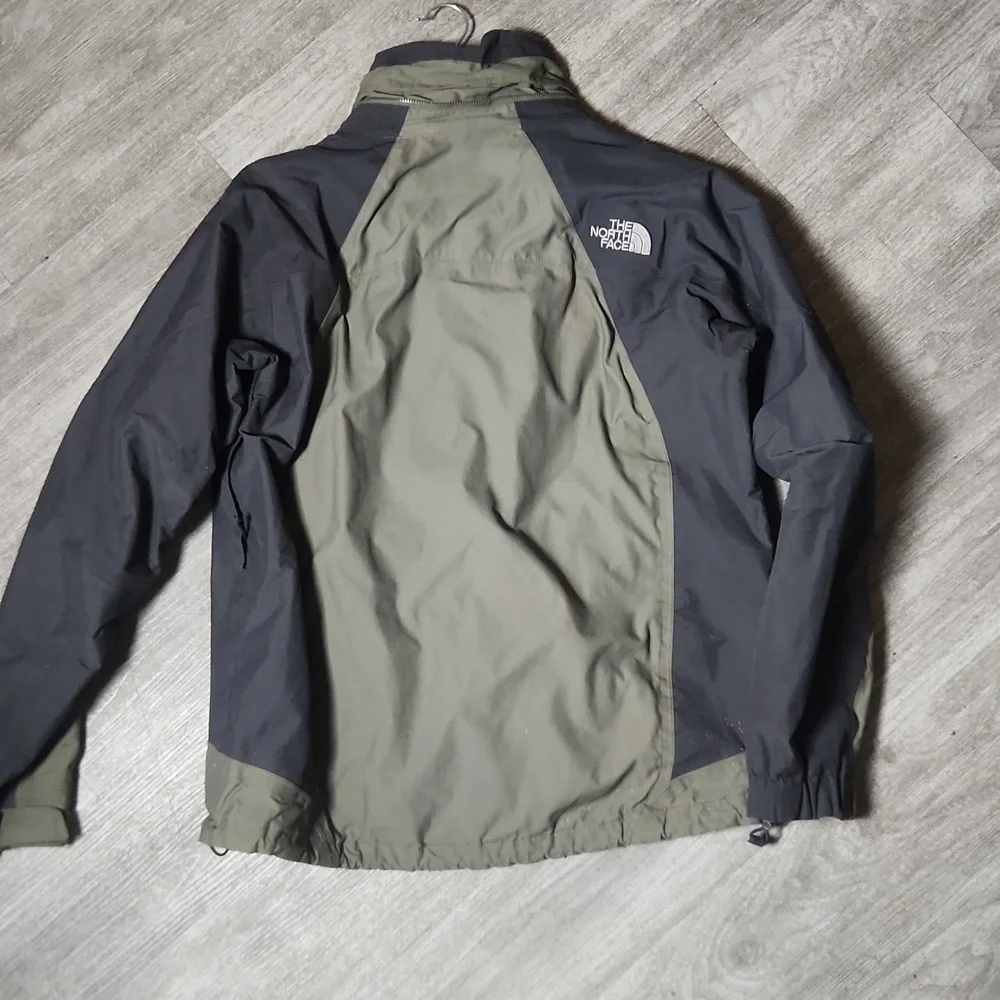 The North Face Hyvent Men's Olive and Black Parka Jacket